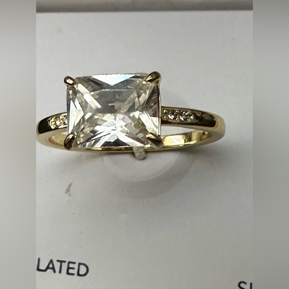 Charter Club Gold-Tone Pavé & Emerald-Cut Crystal Engagement Ring sz 11 1534 - Picture 4 of 10